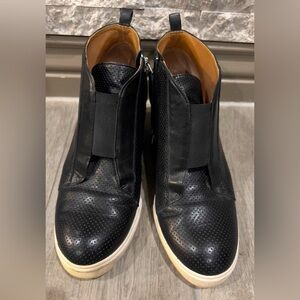 Linea Paolo Black Wedge Booties size 7